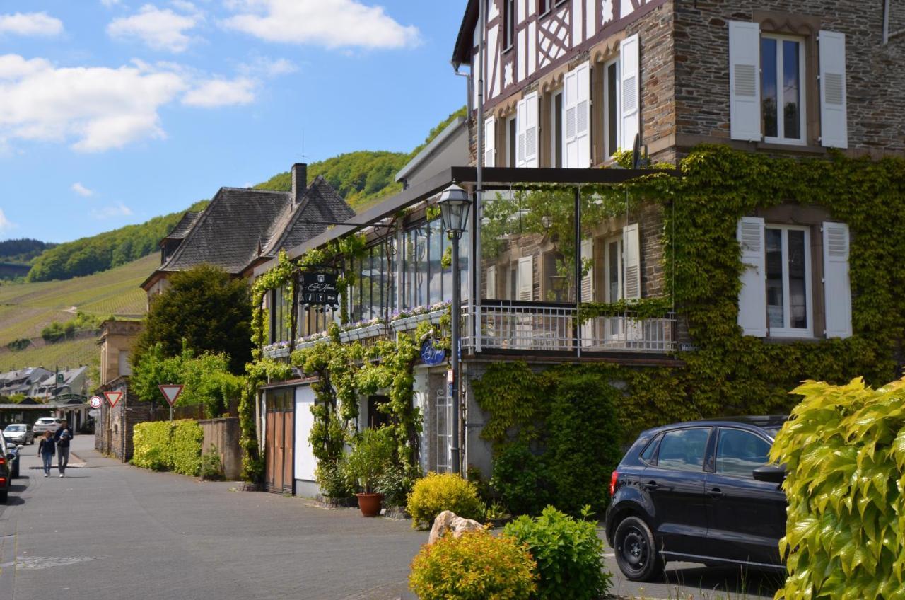 Weingut Erbes-Henn Hotel Ürzig Exterior foto