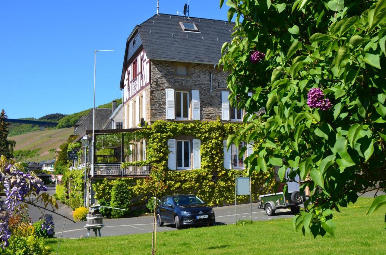 Weingut Erbes-Henn Hotel Ürzig Exterior foto